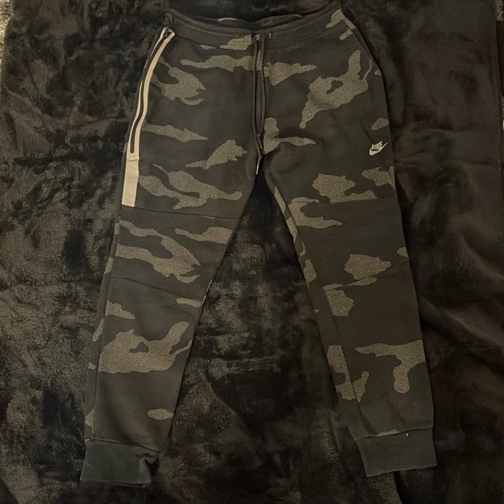 Nike Tech Fleece Pants Hero Flash Reflective